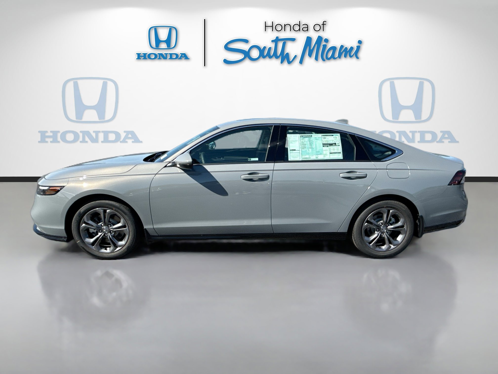 New 2025 Honda Accord EX-L image 4