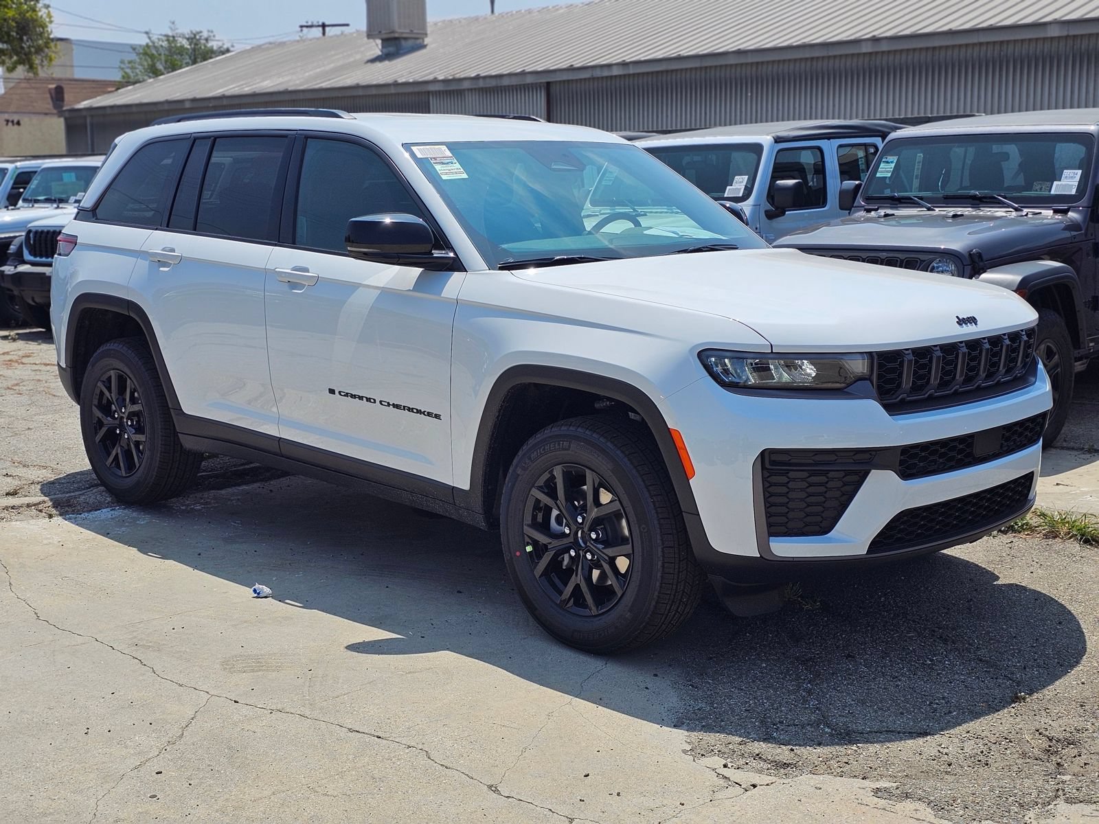 New 2026 Jeep Grand Cherokee Altitude RWD image 3