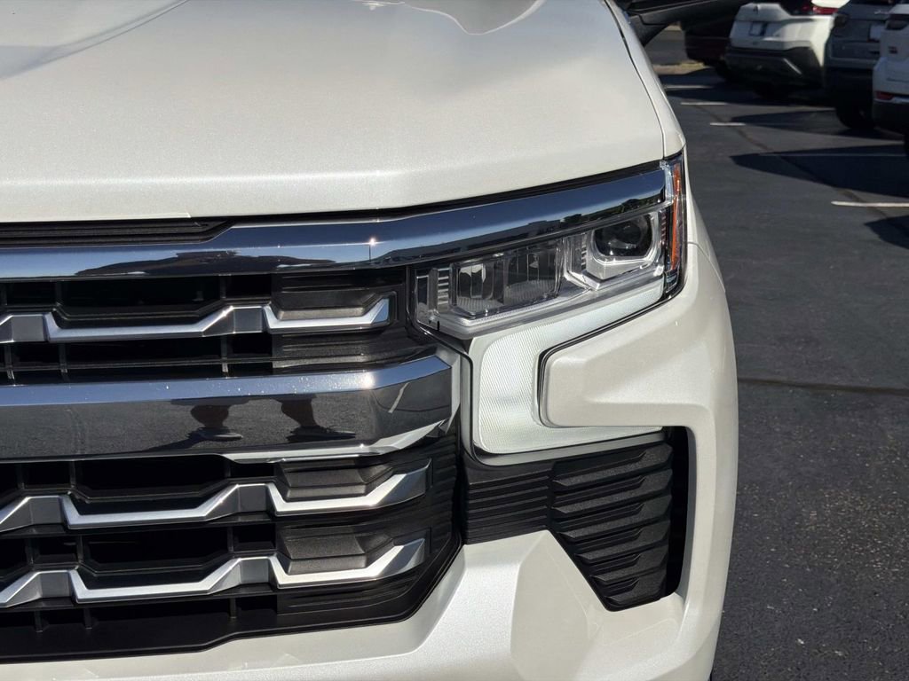 Used 2024 Chevrolet Silverado 1500 LTZ w/ LTZ Premium Package AWD/4WD image 10