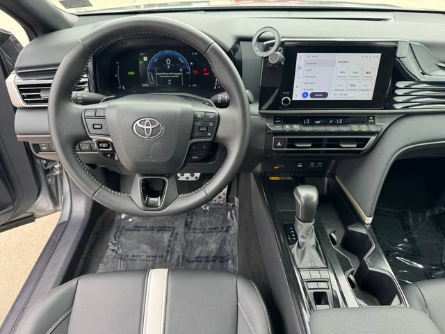 Used 2025 Toyota Camry SE FWD image 15