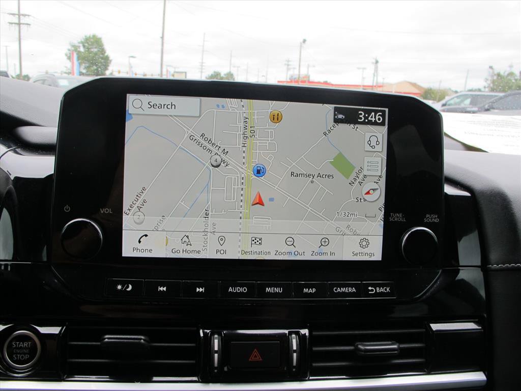 Used 2023 Nissan Pathfinder SL w/ Lighting Package (N92) FWD image 11