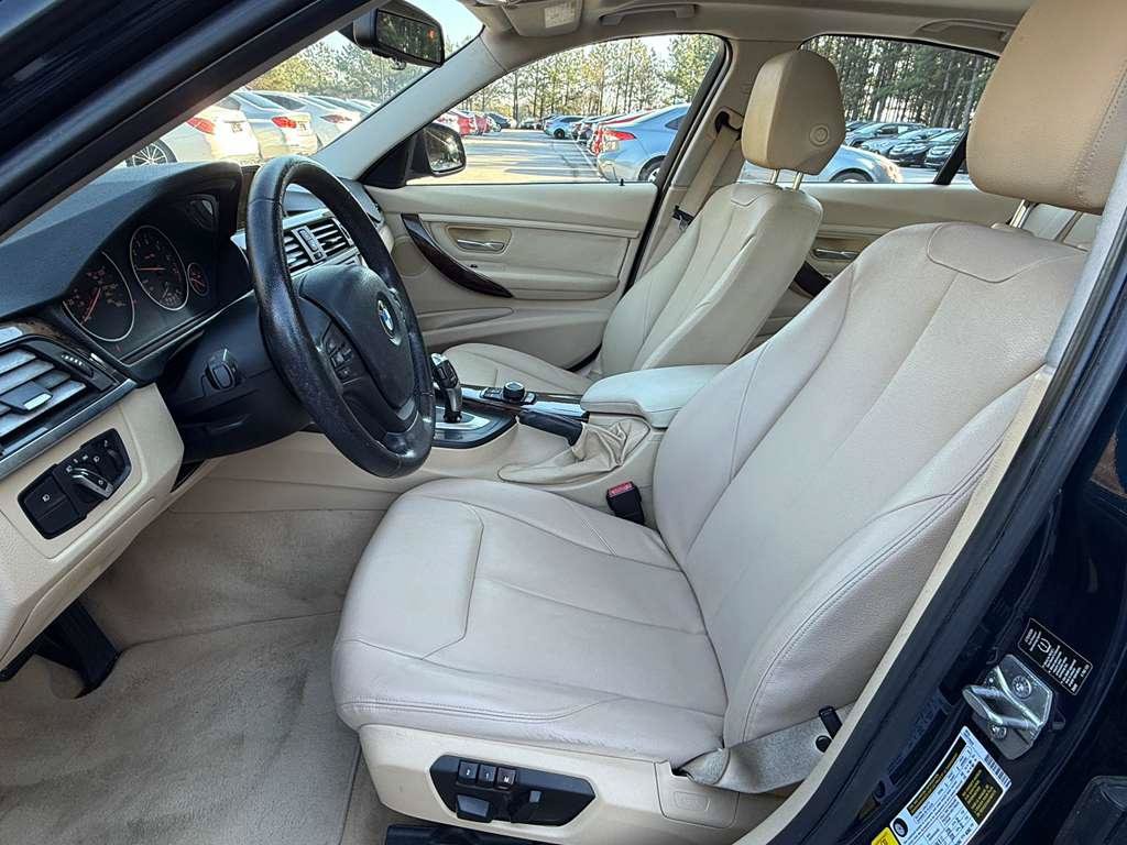 Used 2013 BMW 328i Sedan RWD image 9