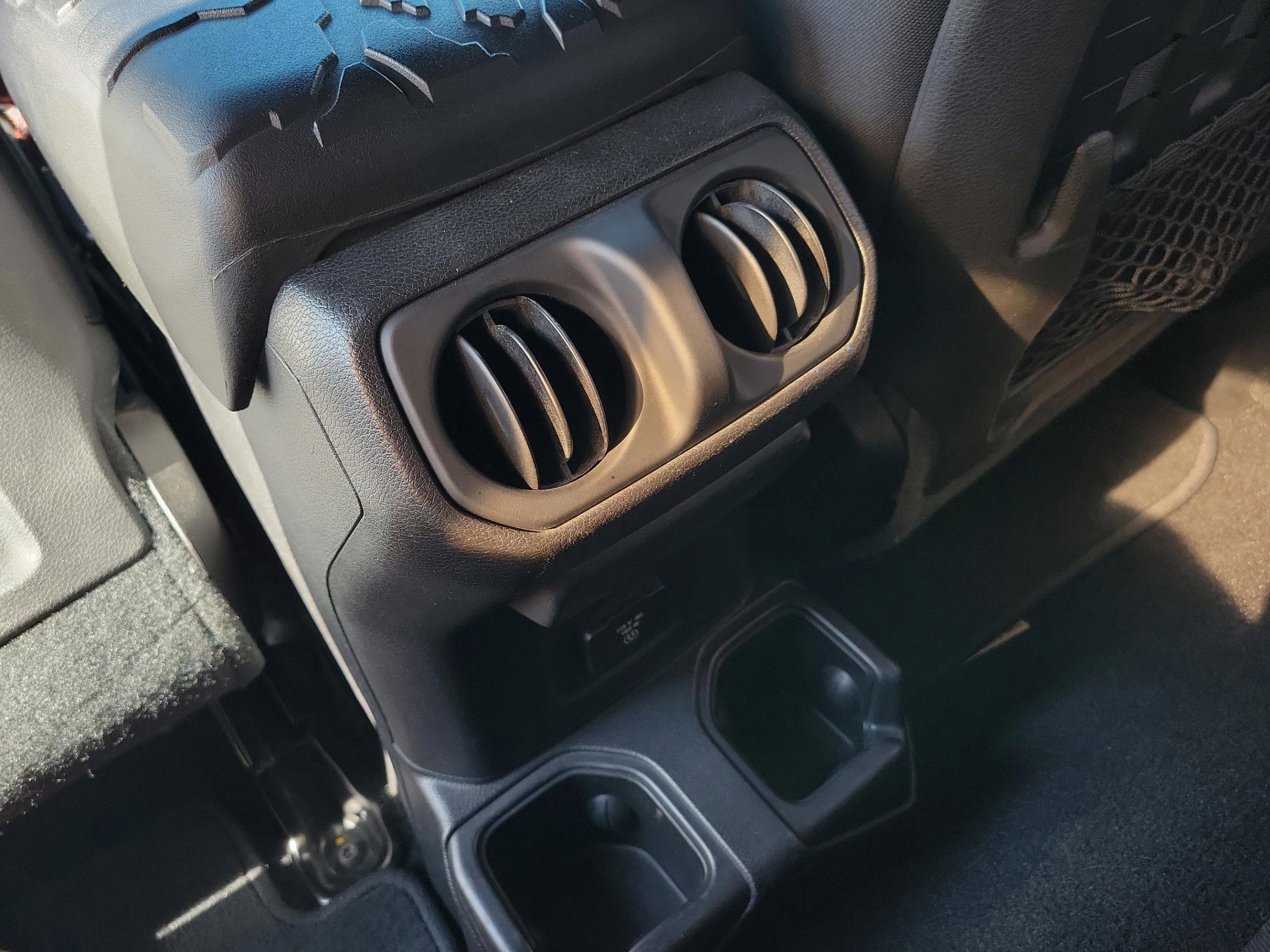 Used 2019 Jeep Wrangler Rubicon w/ Steel Bumper Group image 8