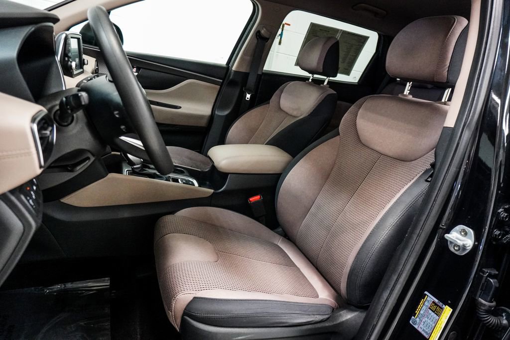 Used 2019 Hyundai Santa Fe SEL image 6