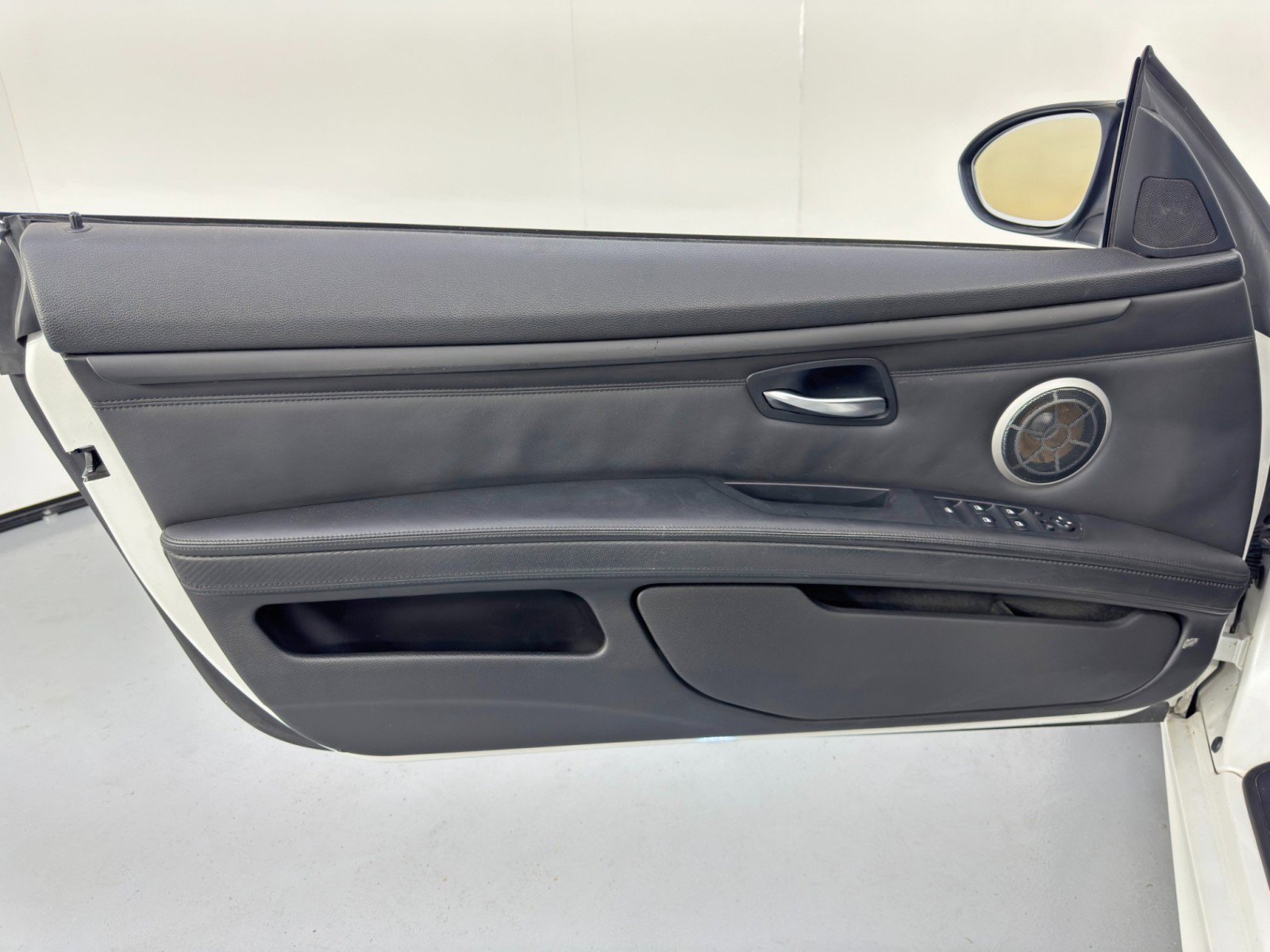 Used 2011 BMW M3 Convertible image 36