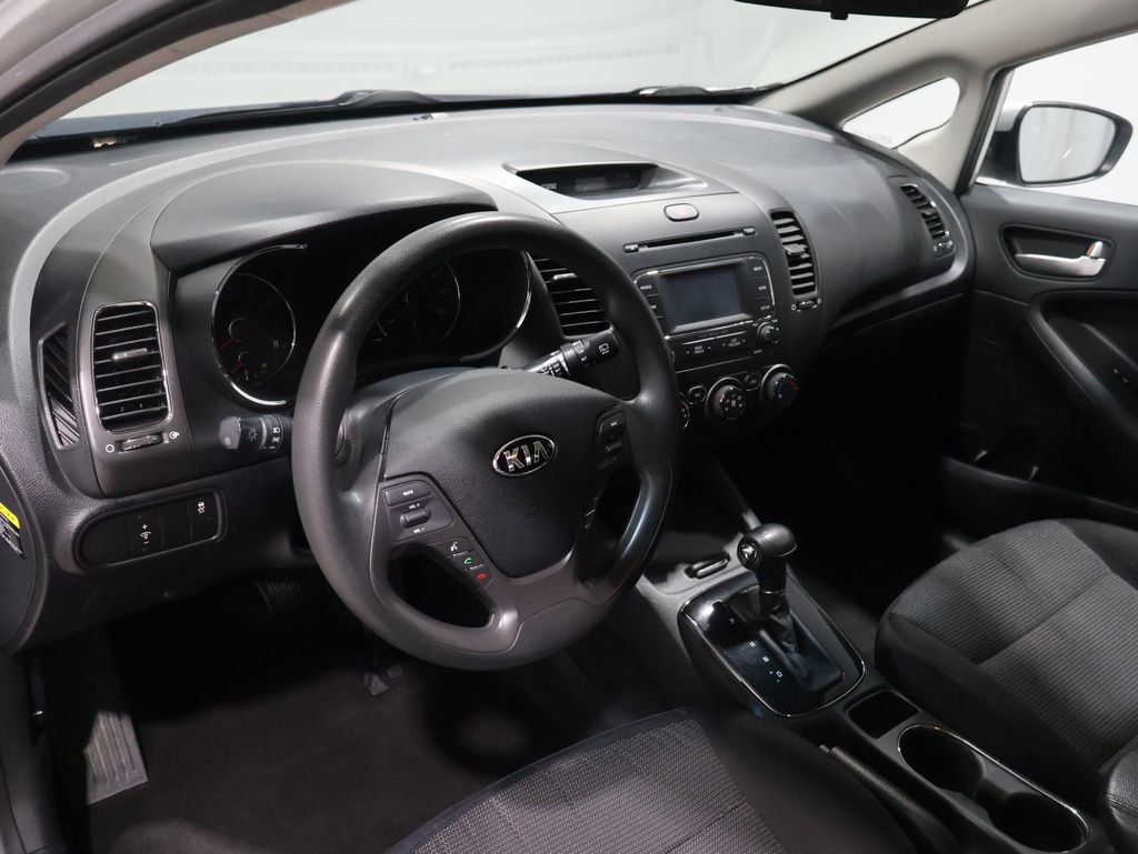 Used 2017 Kia Forte LX image 13