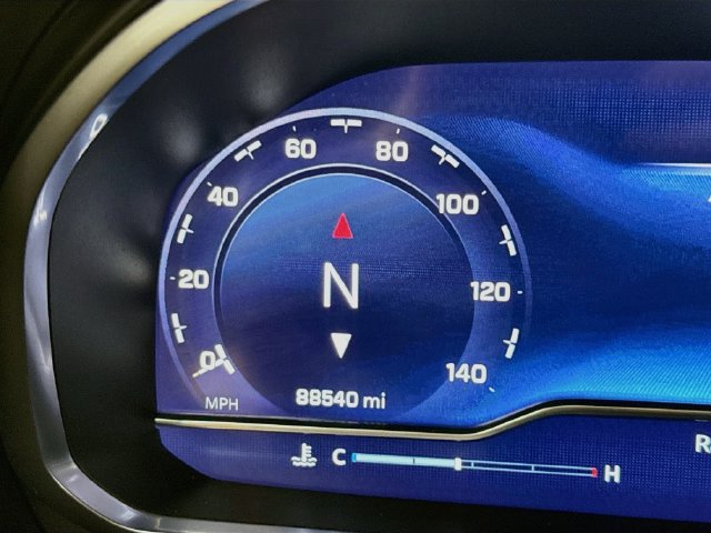 Used 2022 Chevrolet Suburban LT RWD image 15