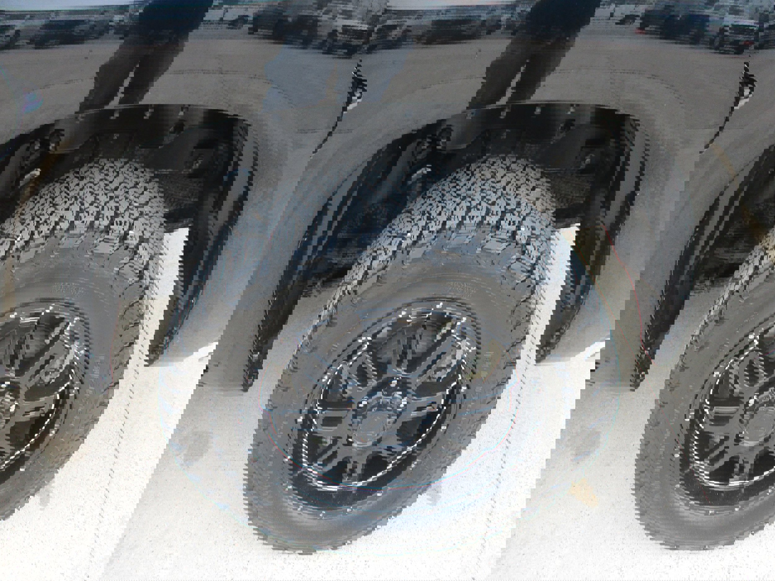 Used 2016 Toyota Tundra SR5 w/ SR5 Upgrade Package image 6