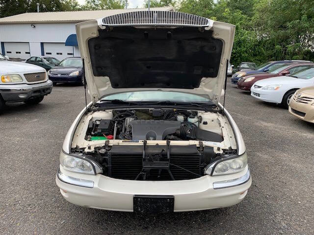 Used 2003 Buick Park Avenue w/ 1SE Package image 2