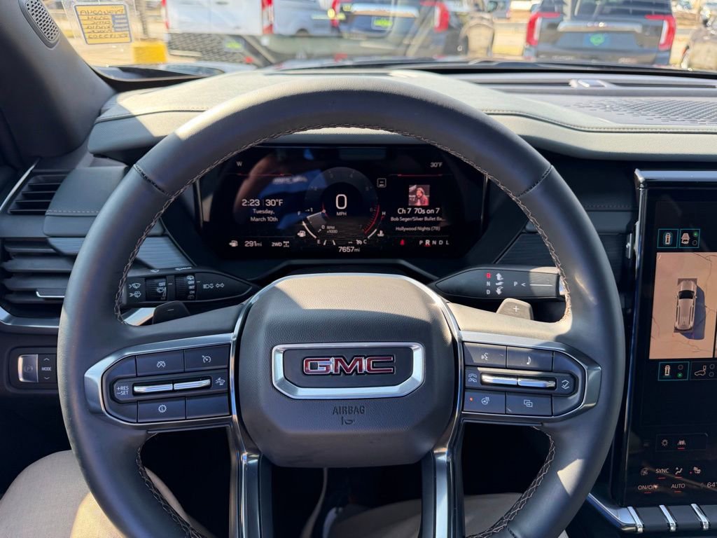 Used 2024 GMC Acadia AT4 w/ Luxury Package image 23