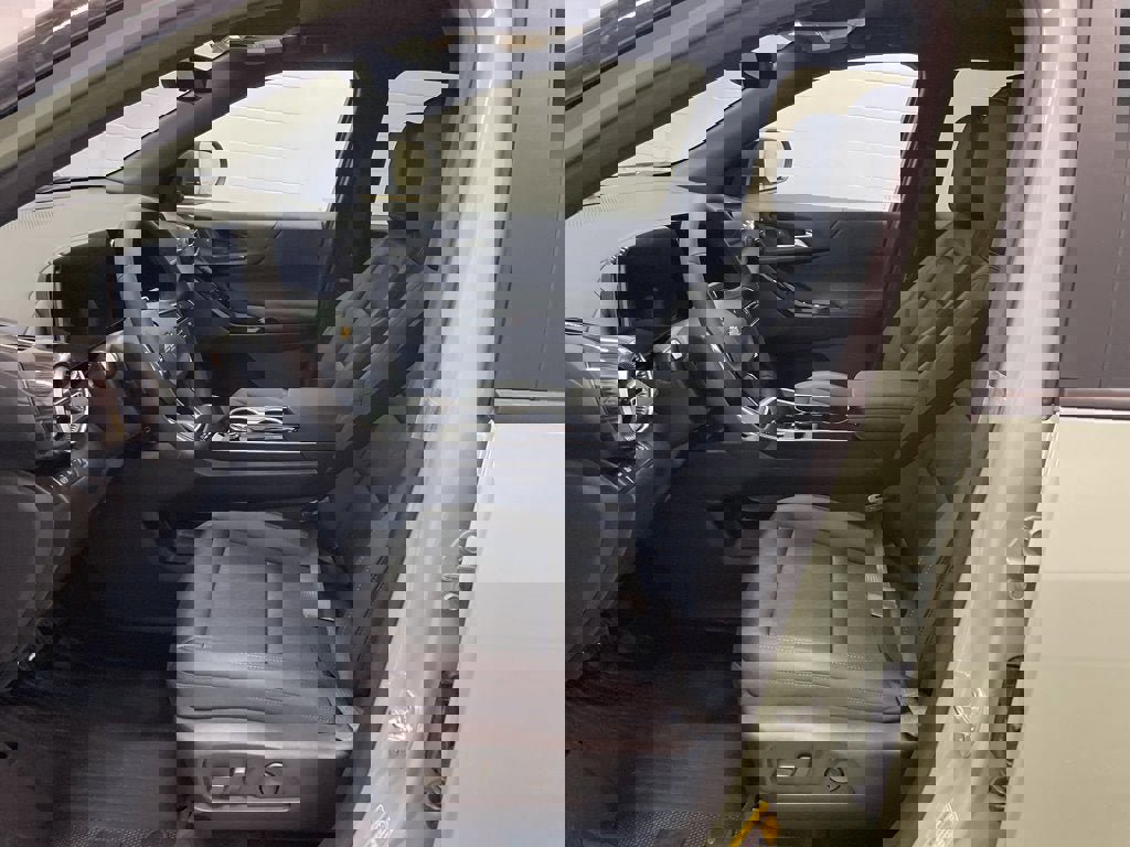 New 2026 Chevrolet Equinox LT w/ Convenience Package II image 9