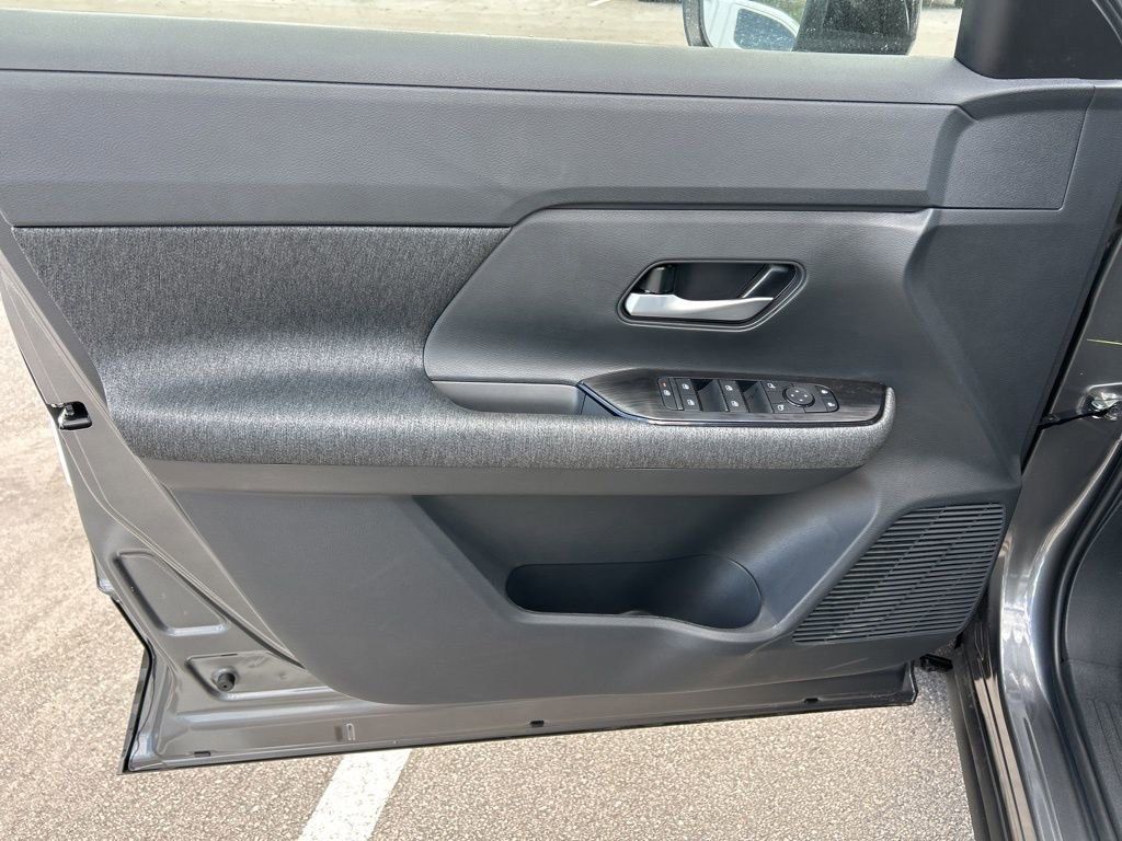 New 2026 Nissan Kicks SV w/ SV Premium Package FWD image 17