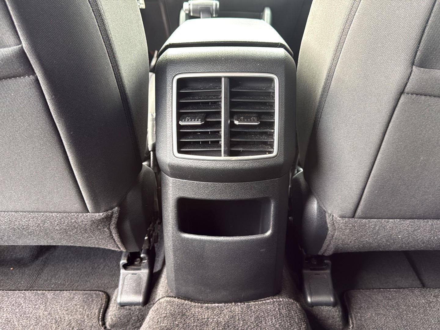 Used 2023 Kia Sportage LX image 19