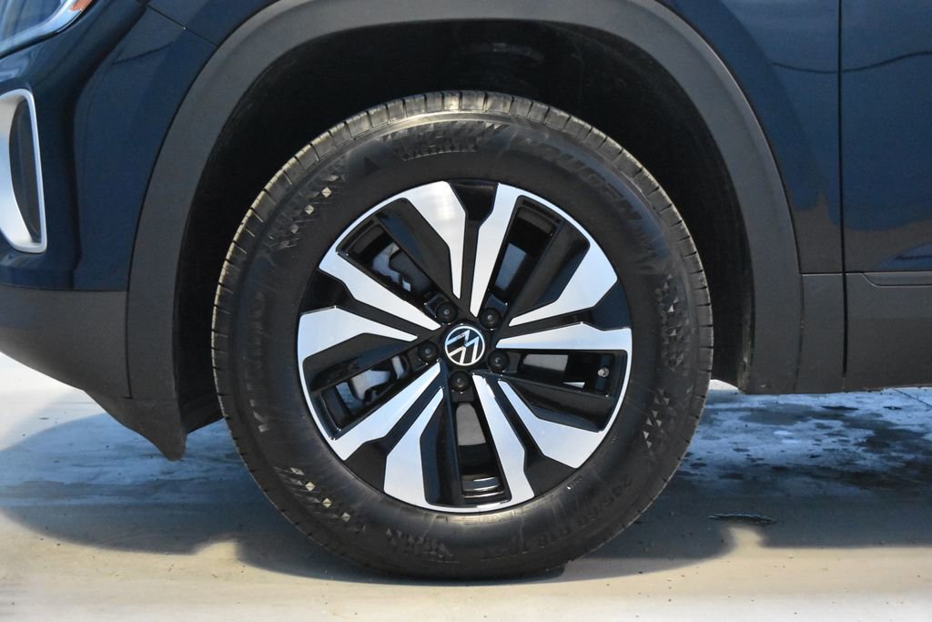 Used 2025 Volkswagen Atlas SE image 20