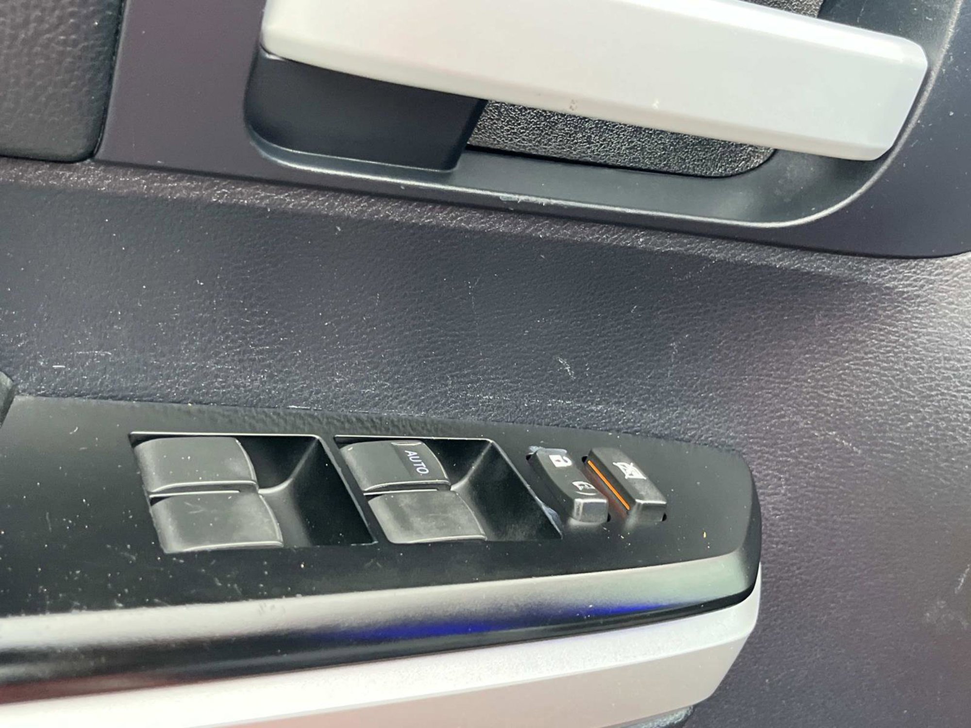 Used 2014 Toyota Tundra SR5 image 20