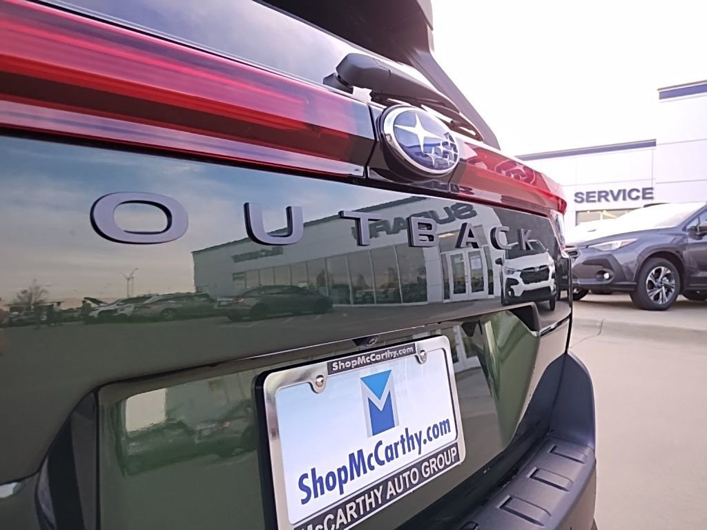 Used 2026 Subaru Outback Premium AWD/4WD image 13