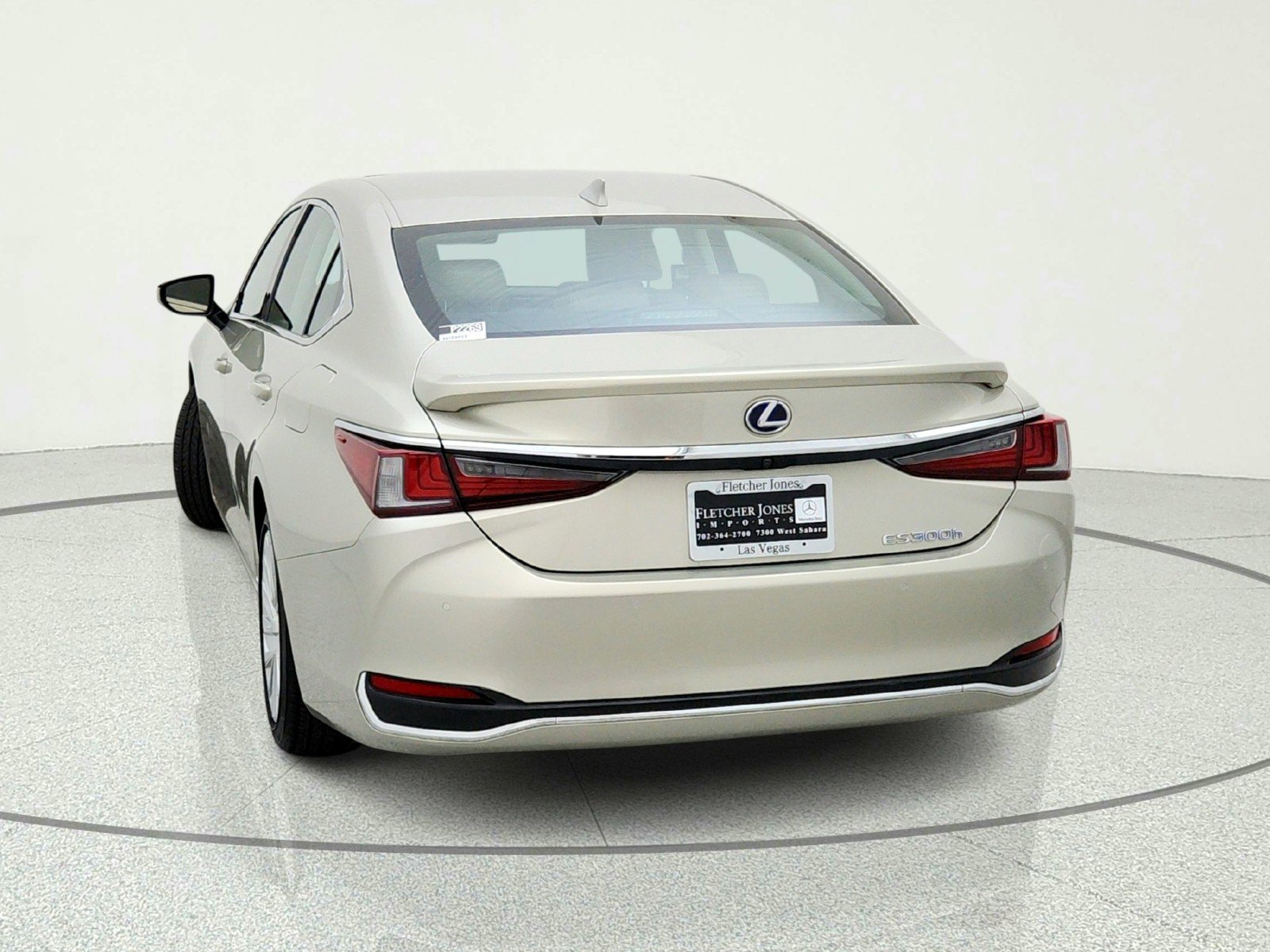 Used 2019 Lexus ES 300h w/ Accessory Package 2 FWD image 11