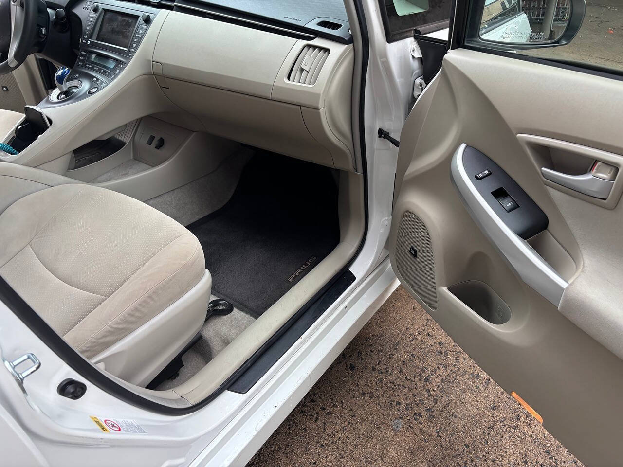 Used 2010 Toyota Prius FWD image 23