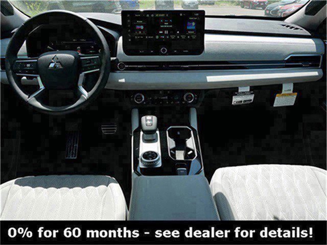 New 2025 Mitsubishi Outlander AWD image 7