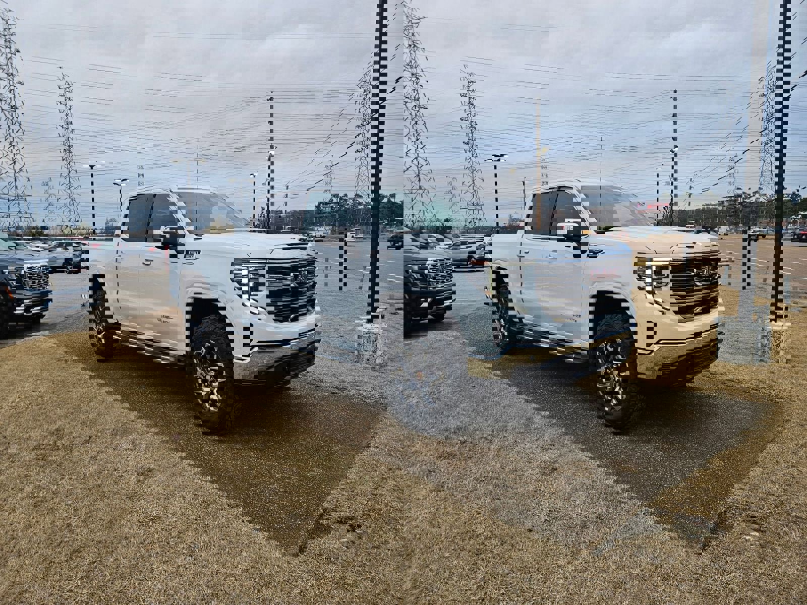 New 2026 GMC Sierra 1500 SLT w/ SLT Premium Plus Package image 8