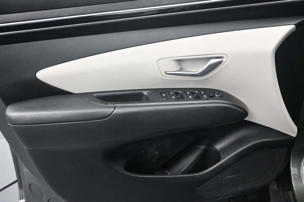 Used 2022 Hyundai Tucson SEL FWD image 11