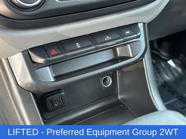 Used 2020 Chevrolet Colorado W/T w/ WT Convenience Package RWD image 8