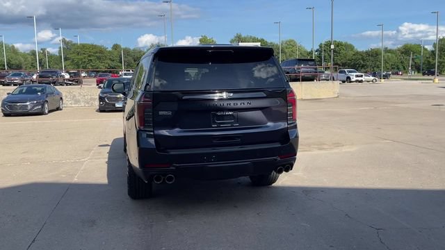 Used 2025 Chevrolet Suburban Z71 AWD/4WD image 7
