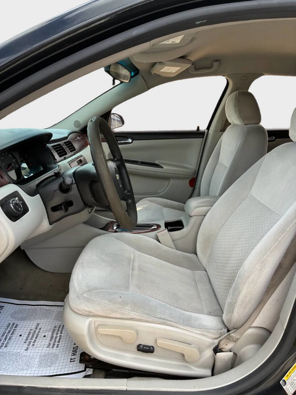 Used 2008 Chevrolet Impala LS image 9