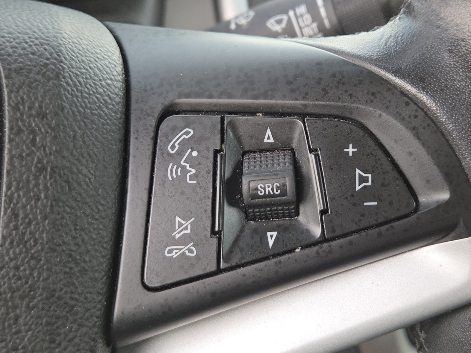 Used 2018 Chevrolet Sonic LT w/ Convenience Package image 30