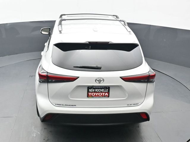 Certified 2023 Toyota Highlander XLE image 50