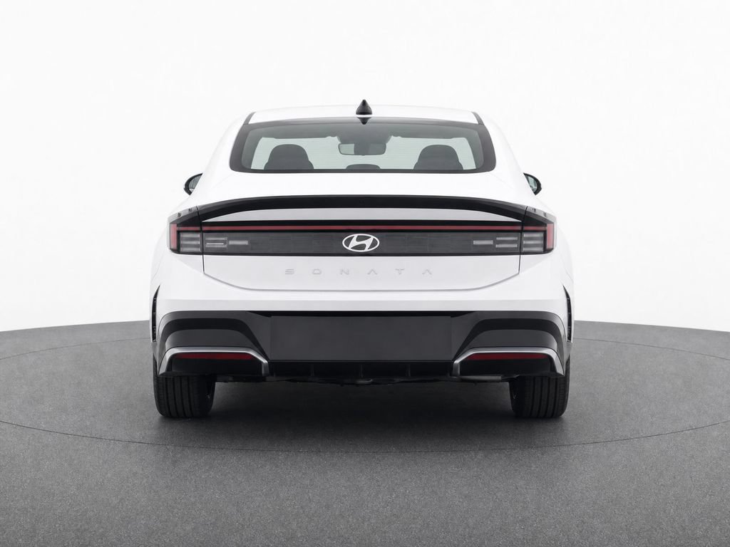 Used 2025 Hyundai Sonata SEL FWD image 7