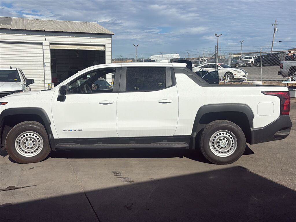 Used 2025 Chevrolet Silverado EV W/T w/ WT Plus Package AWD/4WD image 2