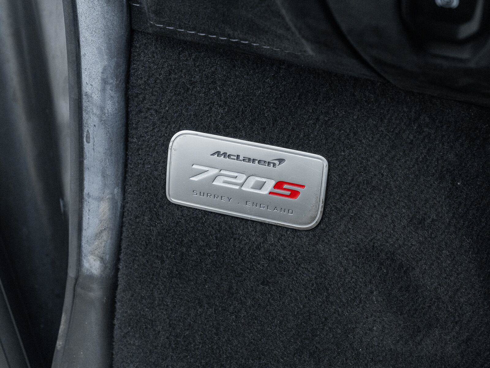 Used 2020 McLaren 720S Spider RWD image 38