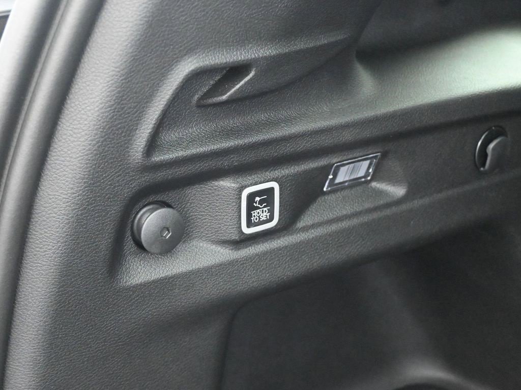 New 2025 Jeep Grand Cherokee L Altitude image 24