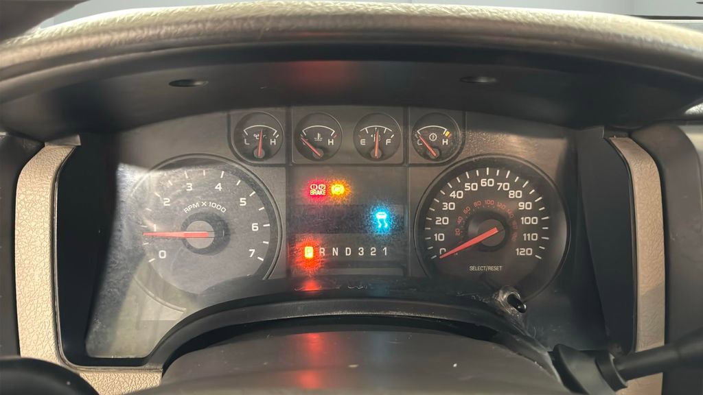 Used 2010 Ford F150 XLT AWD/4WD image 24