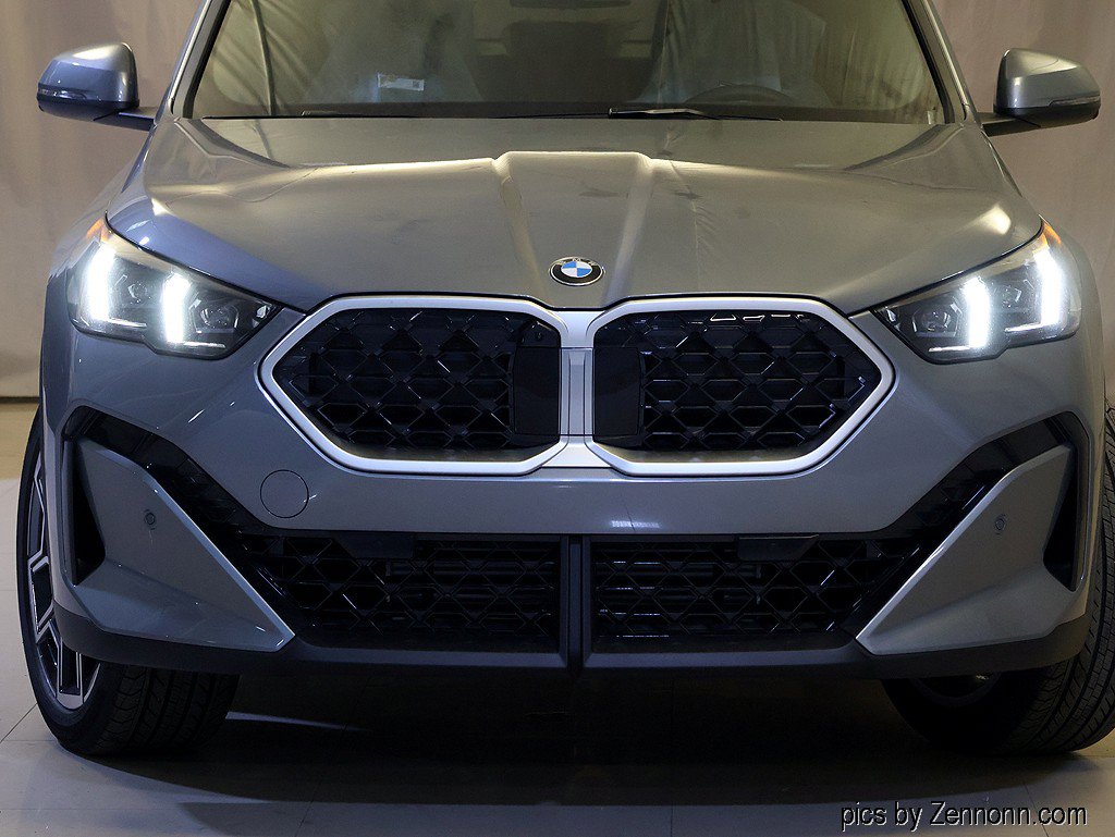 New 2026 BMW X2 xDrive28i w/ Technology Package AWD/4WD image 6
