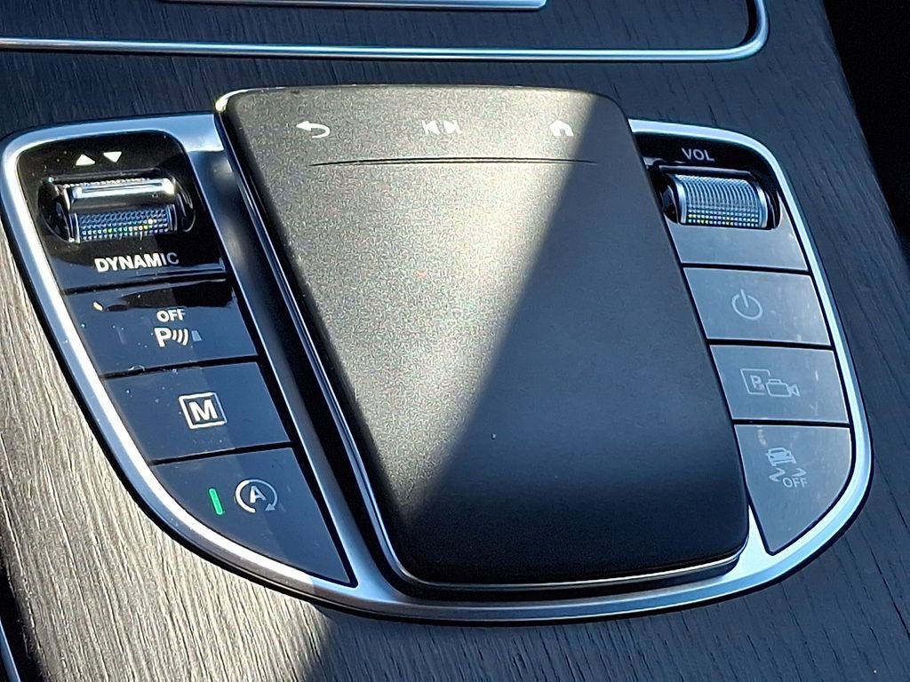 Used 2022 Mercedes-Benz GLC 300 4MATIC w/ AMG Line image 27