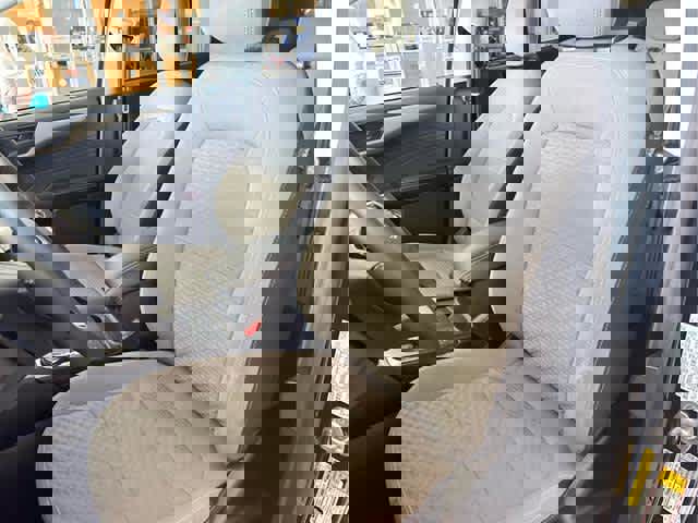 Used 2022 Ford Escape SE w/ Convenience Package image 16