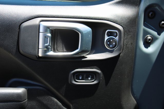 Used 2024 Jeep Gladiator Sport image 10