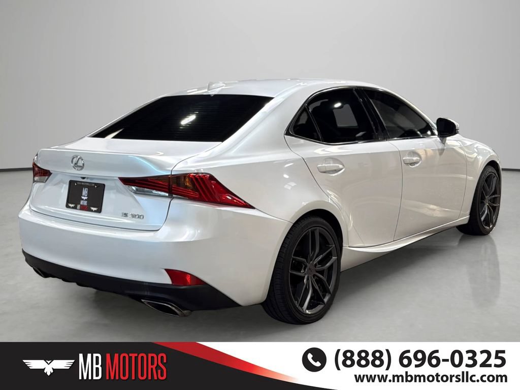 Used 2019 Lexus IS 300 RWD image 4