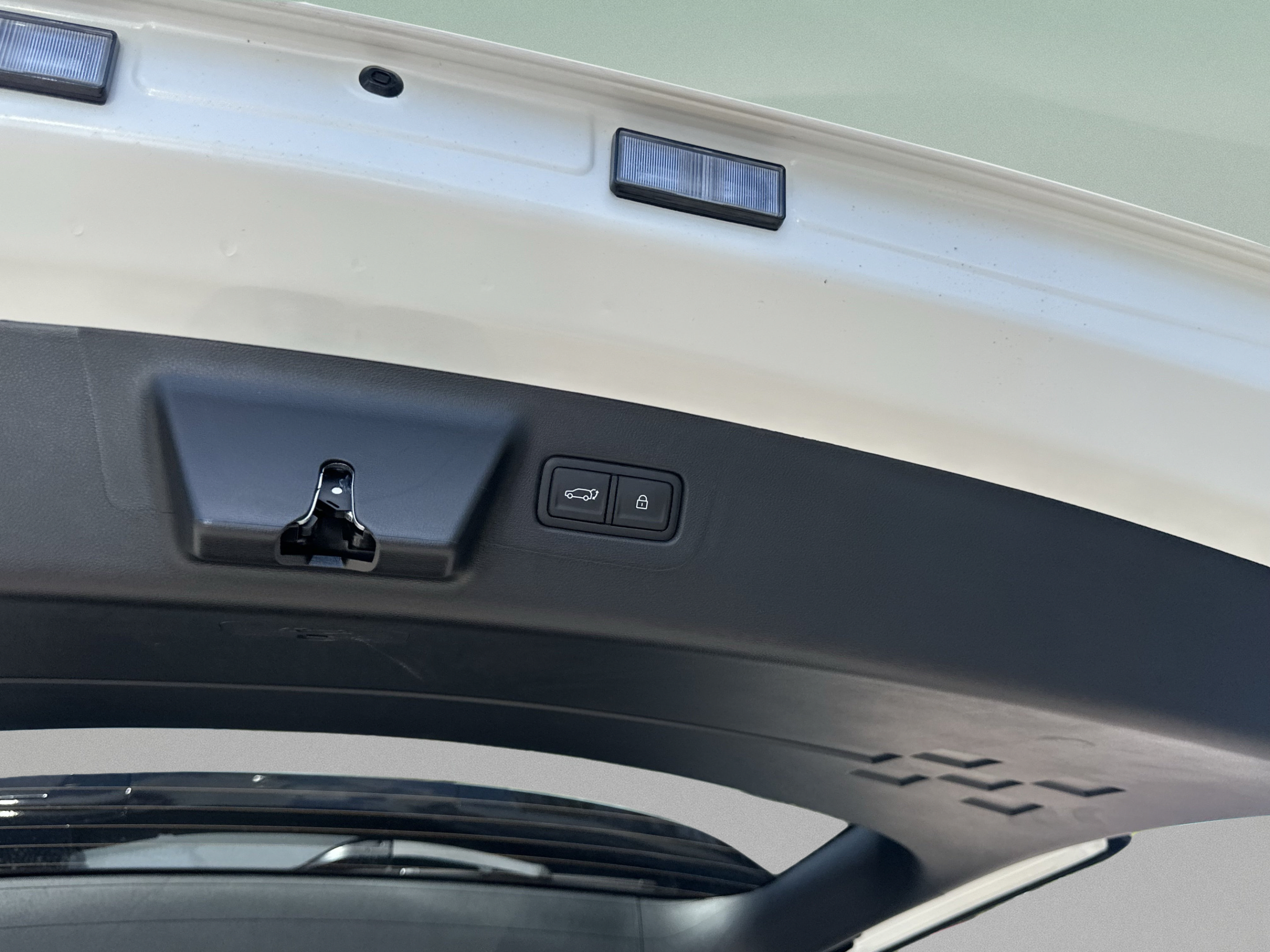 New 2027 Hyundai Santa Fe SEL FWD image 8