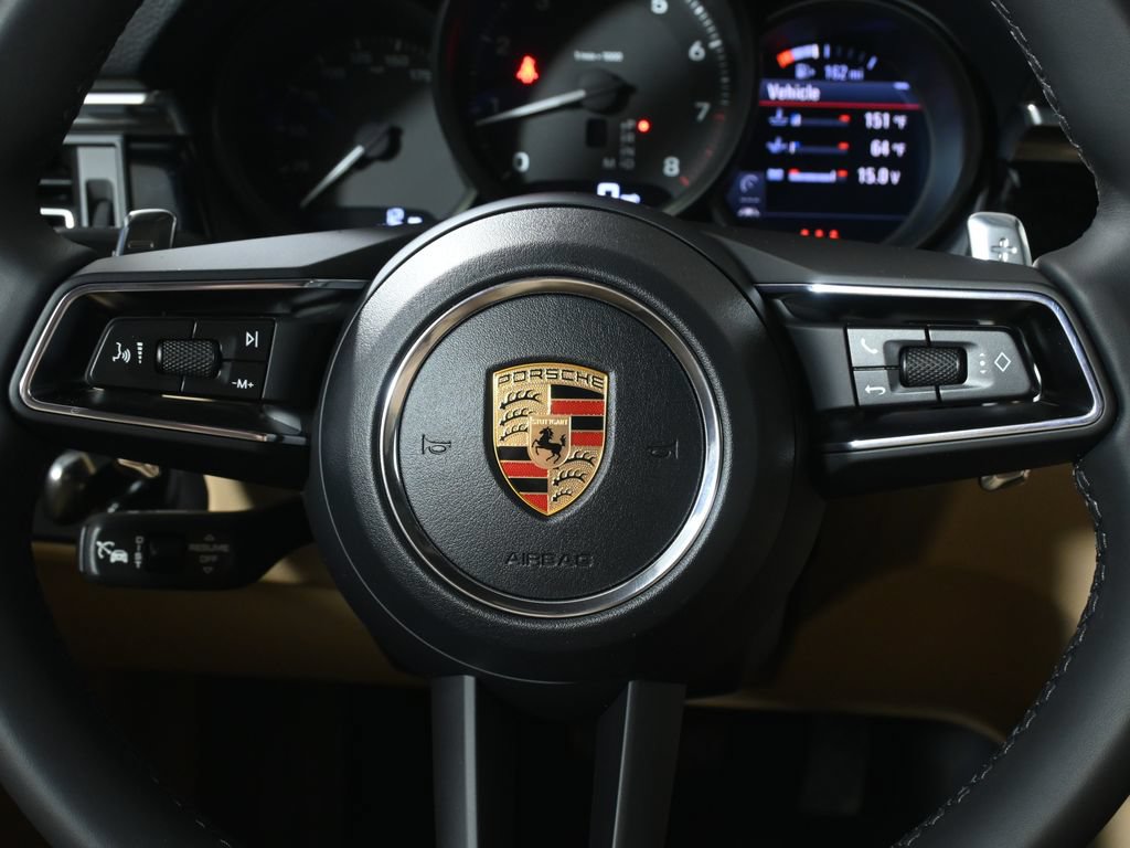 Used 2026 Porsche Macan AWD/4WD image 19