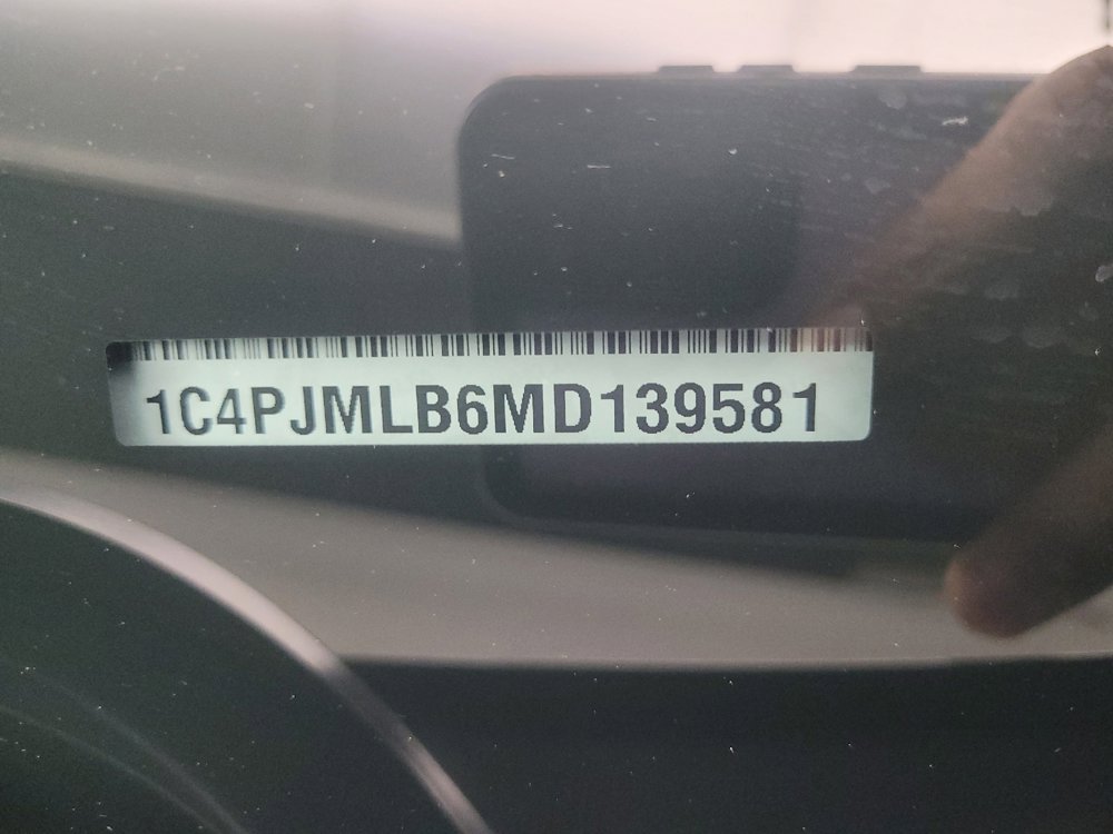 Used 2021 Jeep Cherokee Latitude Plus image 33