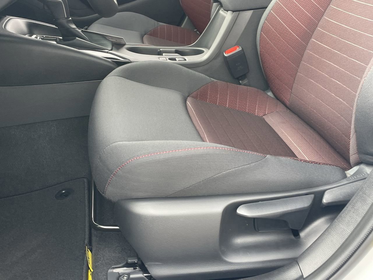 New 2026 Toyota Corolla SE FWD image 18