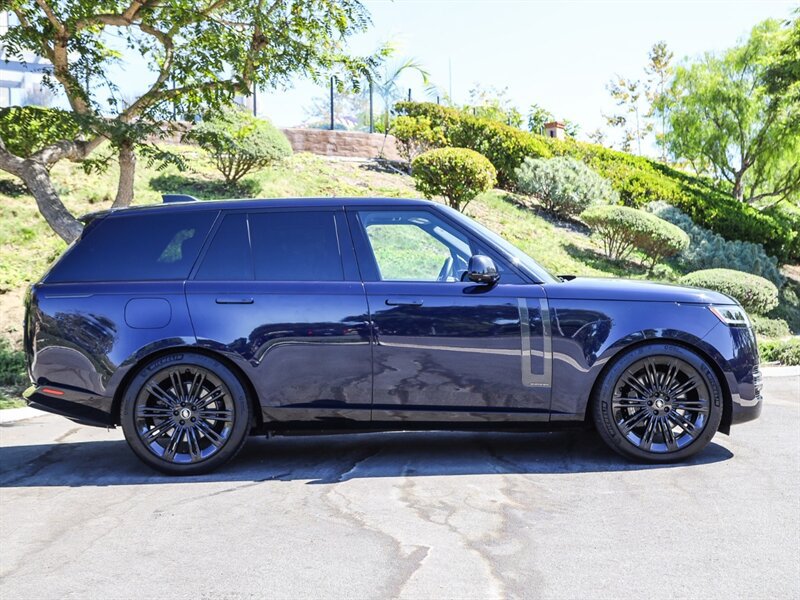 Used 2023 Land Rover Range Rover Autobiography AWD/4WD image 6