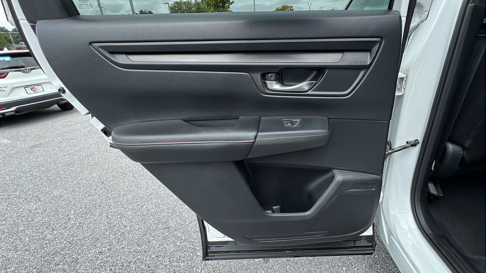 Used 2024 Honda CR-V Sport image 17