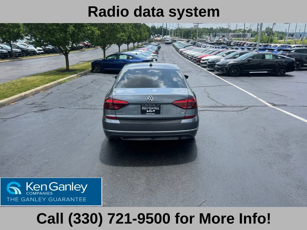 Used 2018 Volkswagen Passat 2.0T R-Line FWD image 12