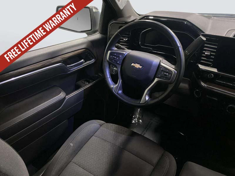 Used 2025 Chevrolet Silverado 1500 LT AWD/4WD image 24