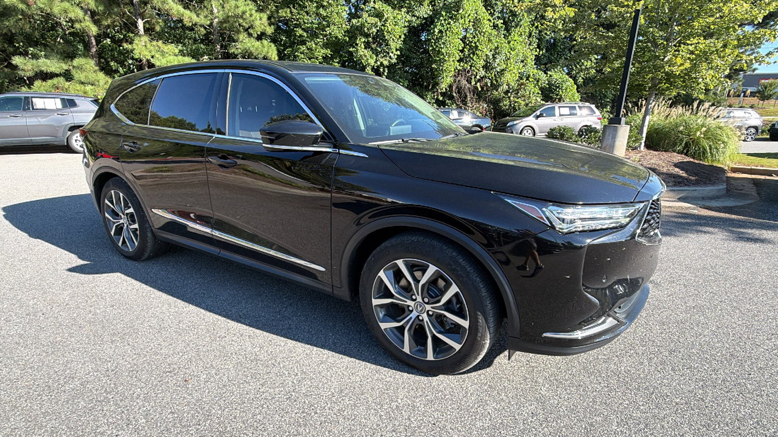 Used 2023 Acura MDX w/ Technology Package FWD image 5