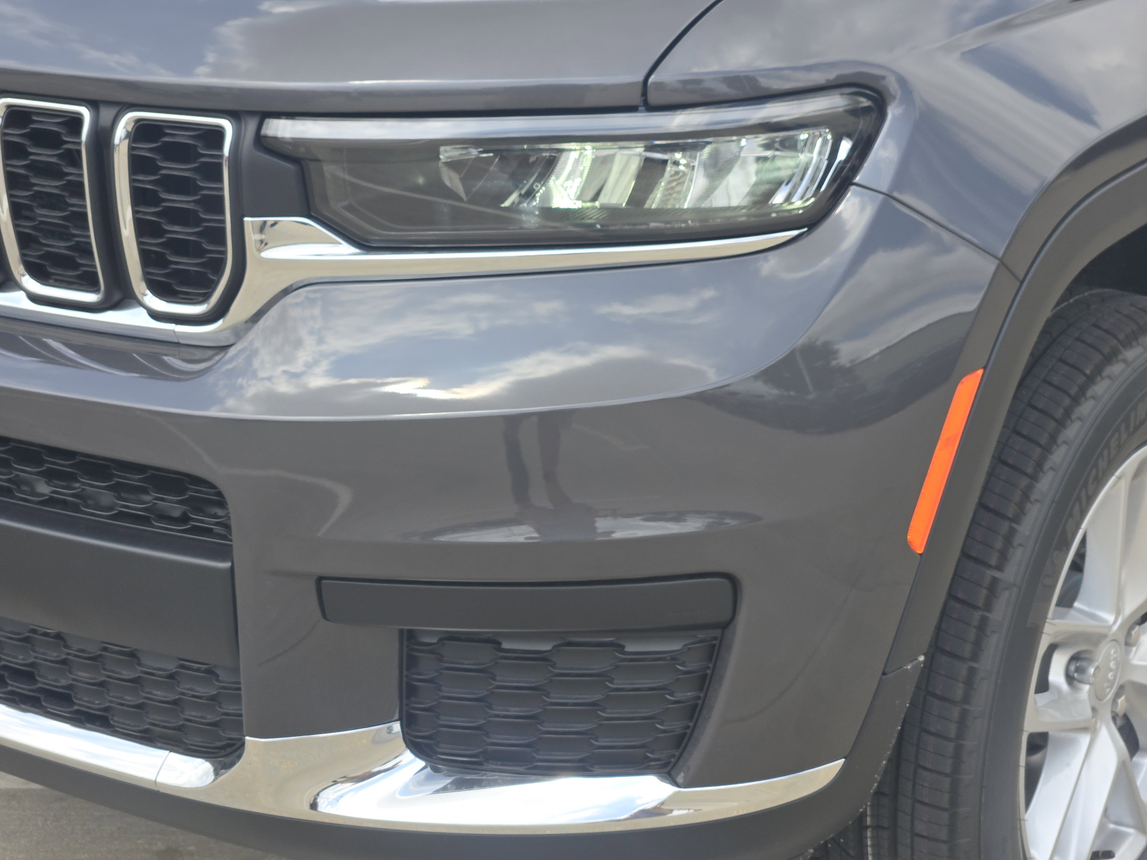New 2026 Jeep Grand Cherokee L Laredo AWD/4WD image 6